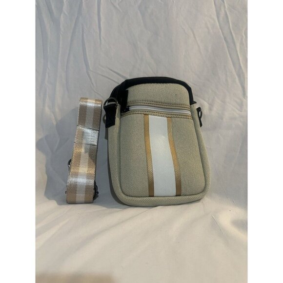 NWT Haute Shore Casey Dune Crossbody Bag – Beige Cream White Stripe - Picture 4 of 5
